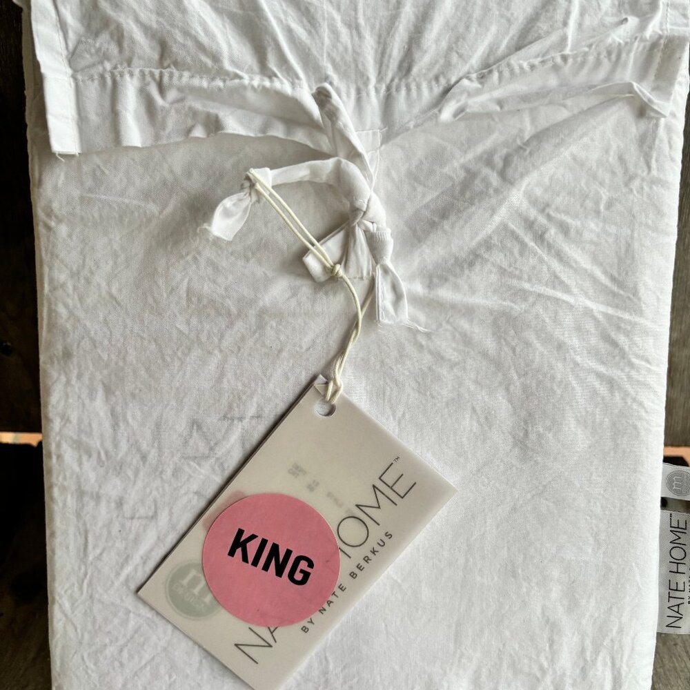 Nate Berkus  4-pc King Size Cotton SNOW WHITE Sheet Set - 100% Cotton Percale - Picture 4 of 6